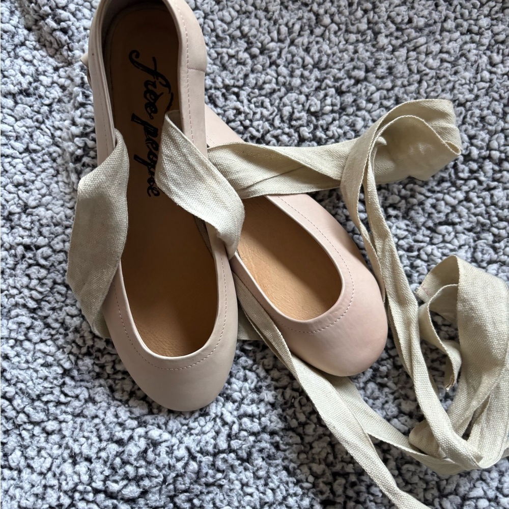 Brand new never worn Free People ballet flats